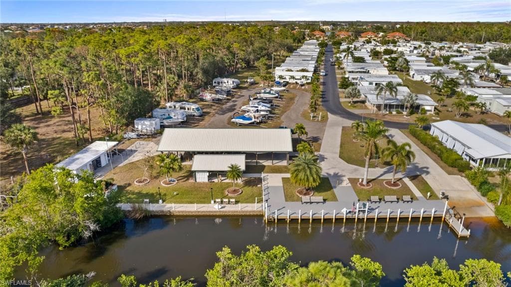 22 Williamsburg WAY, FORT MYERS FL 33908-7