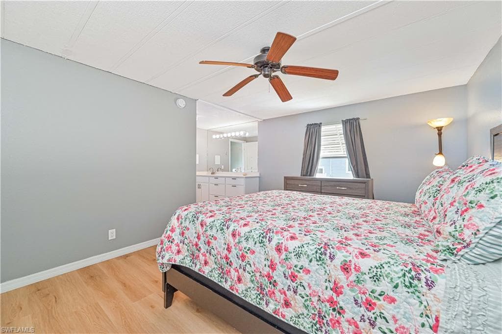 138 Lexington AVE, FORT MYERS FL 33908-16