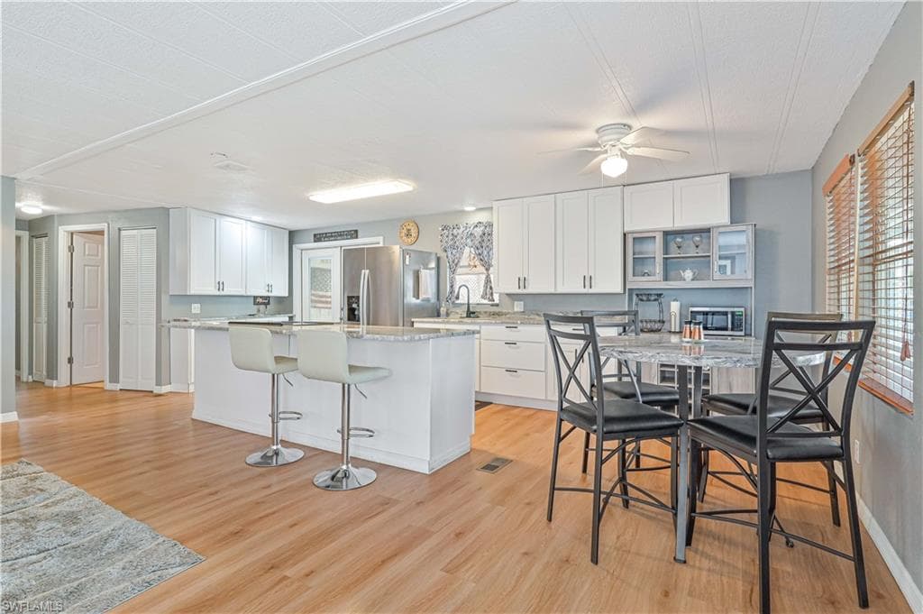 138 Lexington AVE, FORT MYERS FL 33908-8