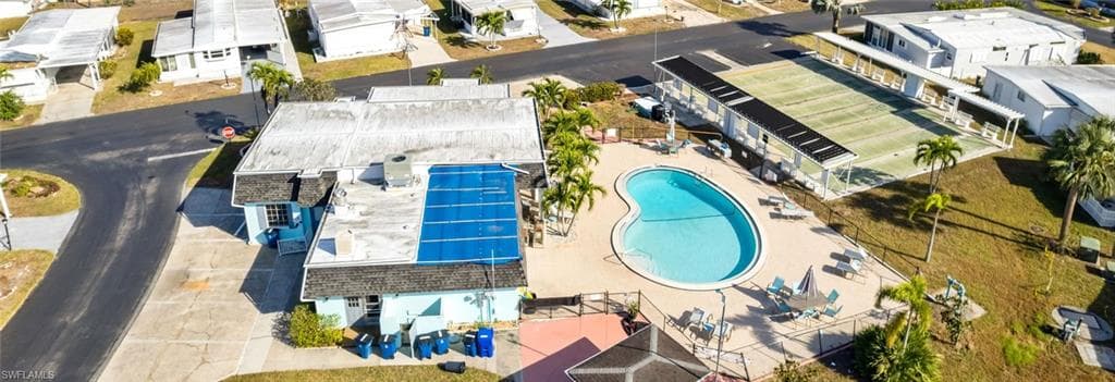 138 Lexington AVE, FORT MYERS FL 33908-37