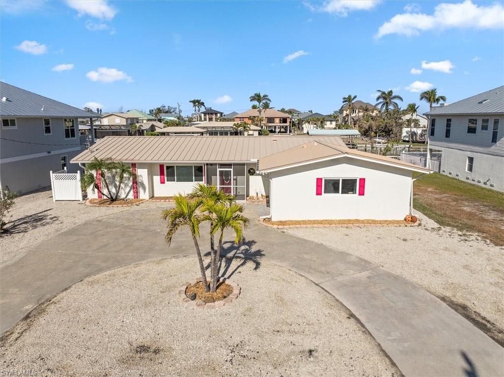 239 Ibis ST, FORT MYERS BEACH FL 33931-25