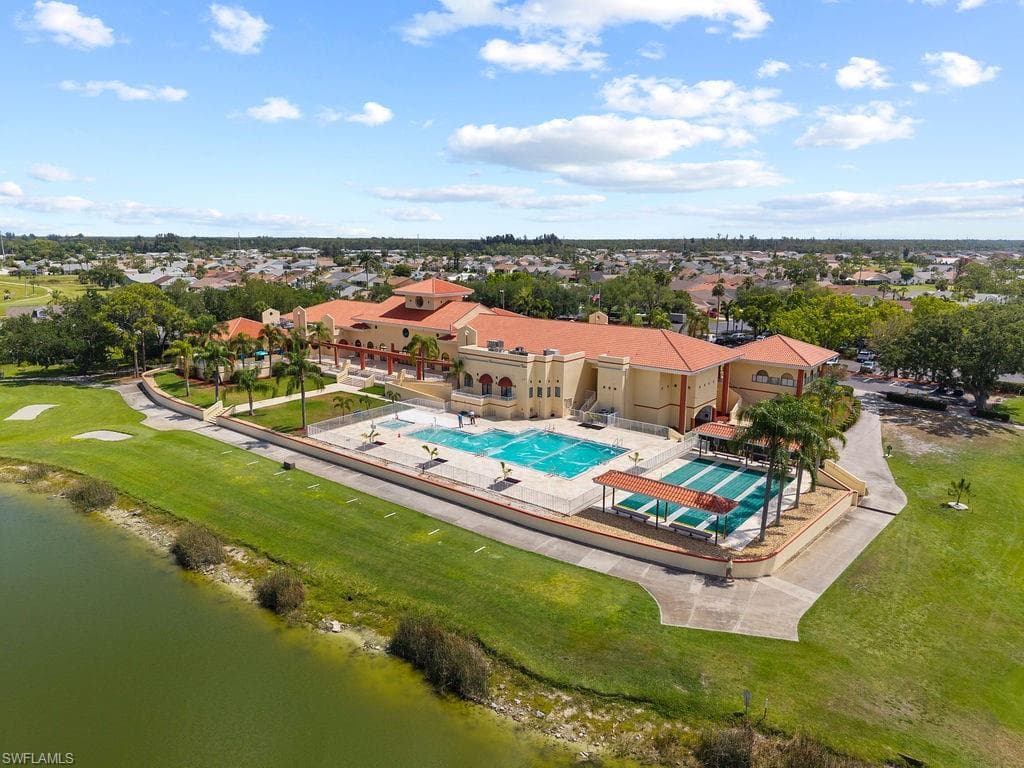 3762 Sabal Springs BLVD, NORTH FORT MYERS FL 33917-27