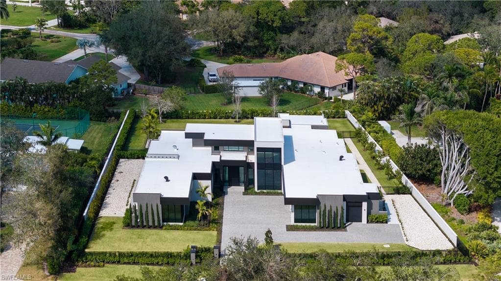 107 Myrtle RD, NAPLES FL 34108-5