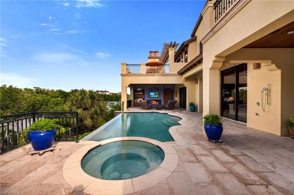 47 Southport CV, BONITA SPRINGS FL 34134-19