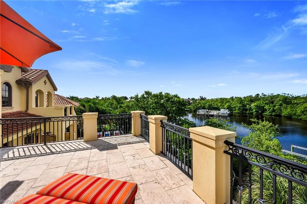 47 Southport CV, BONITA SPRINGS FL 34134-24