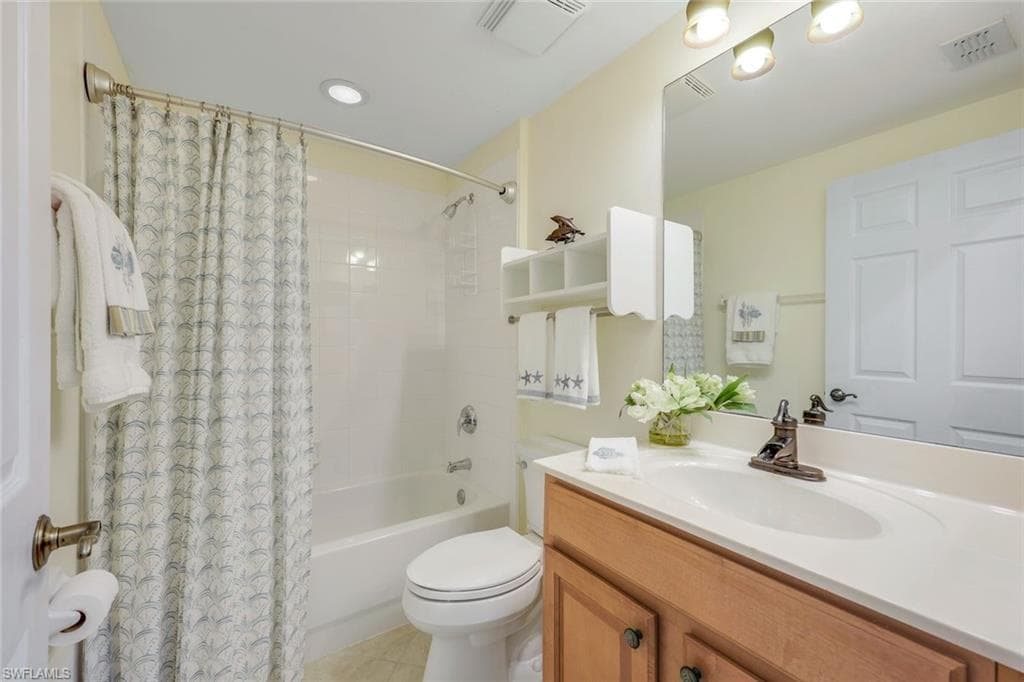 20925 Island Sound CIR # 103, ESTERO FL 33928-15