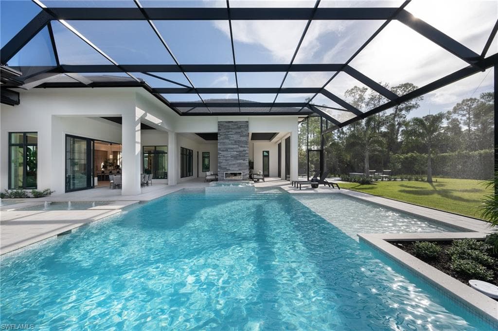 3022 Ravenna AVE, NAPLES FL 34120-26
