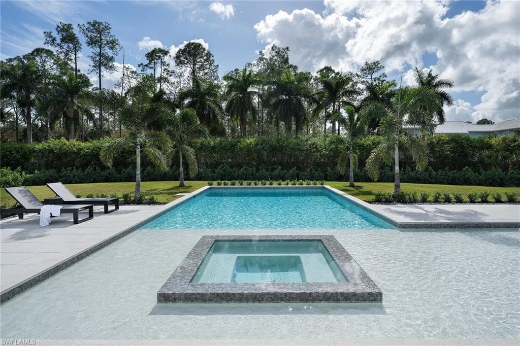 3054 Ravenna AVE, NAPLES FL 34120-19