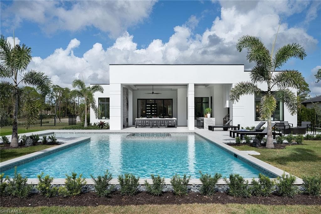 3054 Ravenna AVE, NAPLES FL 34120-17