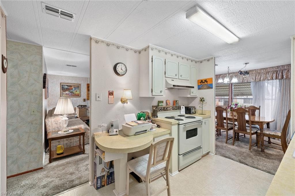 9004 Arbor DR, NORTH FORT MYERS FL 33903-6