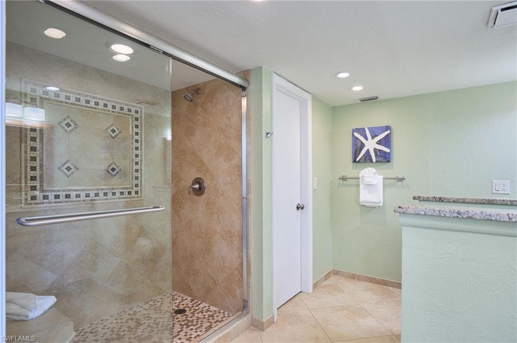 17080 Harbour Point DR # 211, FORT MYERS FL 33908-12