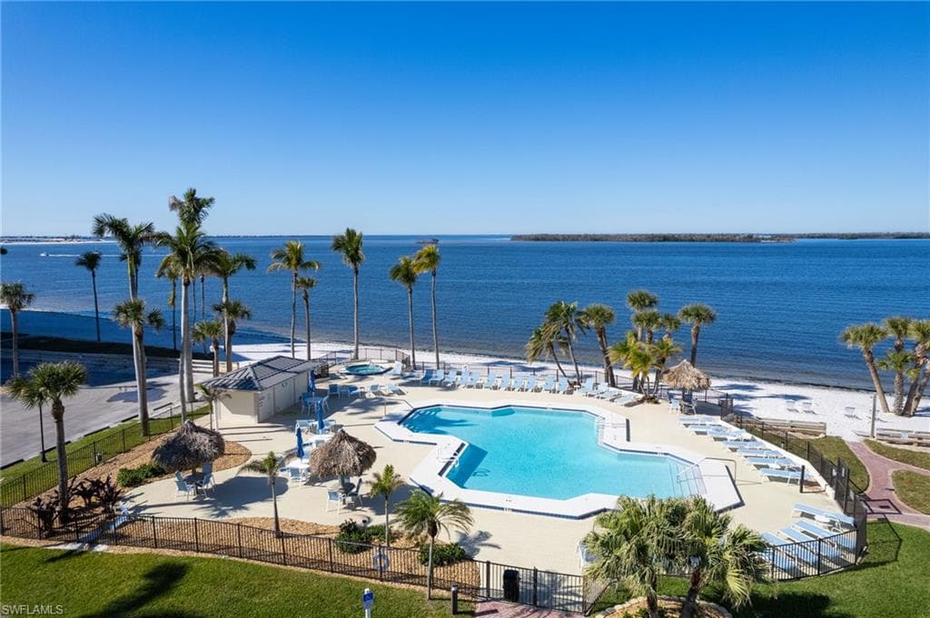 17080 Harbour Point DR # 211, FORT MYERS FL 33908-16