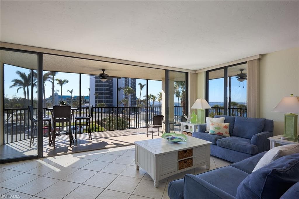17080 Harbour Point DR # 211, FORT MYERS FL 33908-4