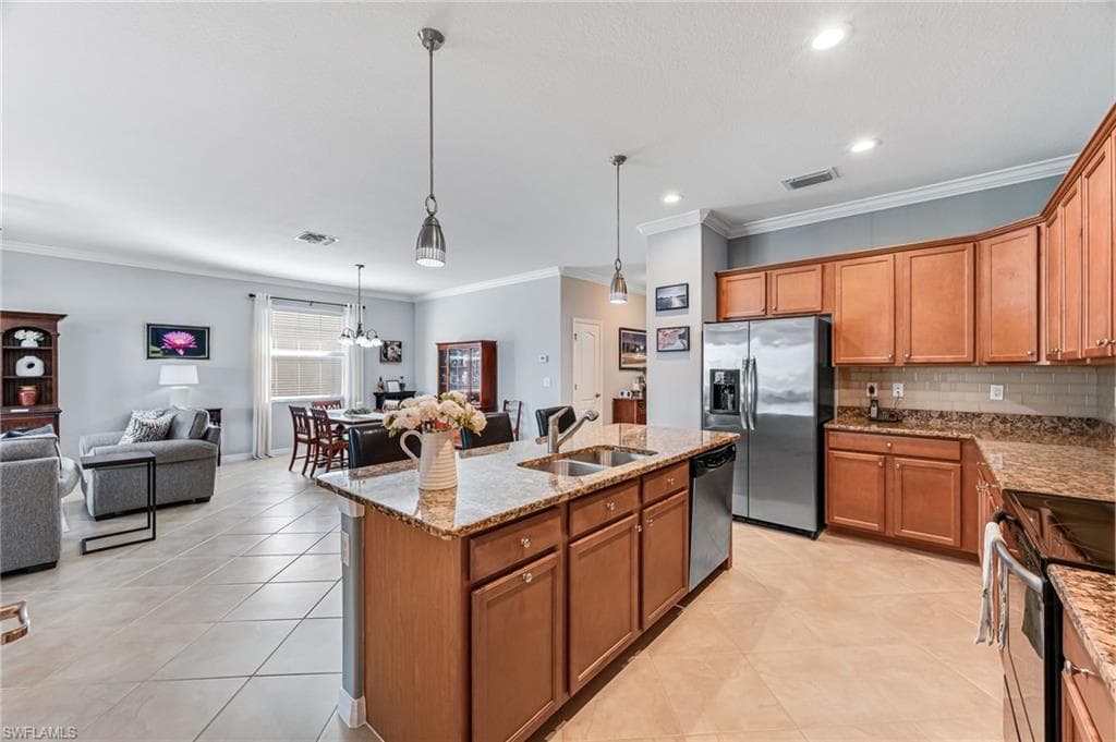 14641 Fern Lake CT, NAPLES FL 34114-15