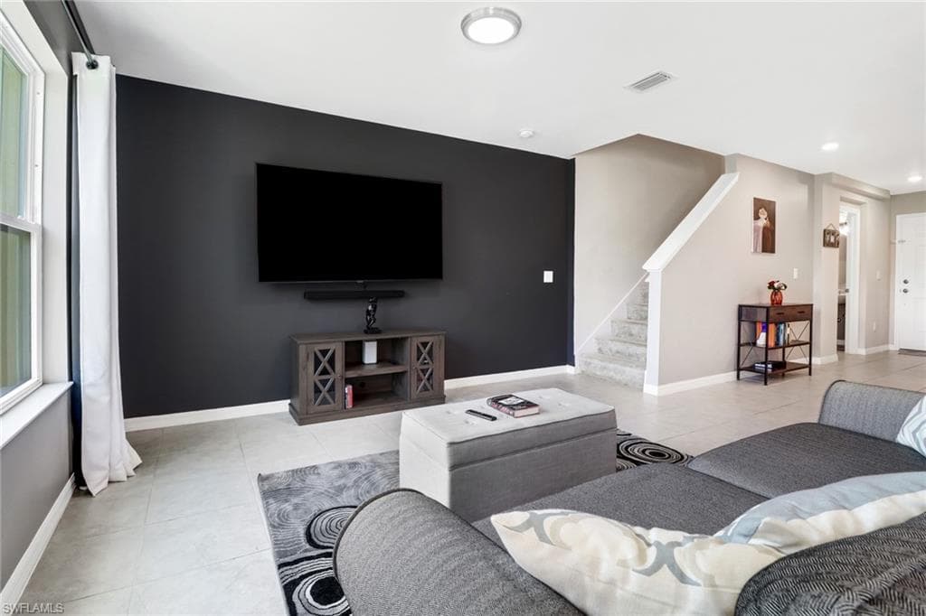 6390 Brant Bay BLVD # 106, NORTH FORT MYERS FL 33917-9