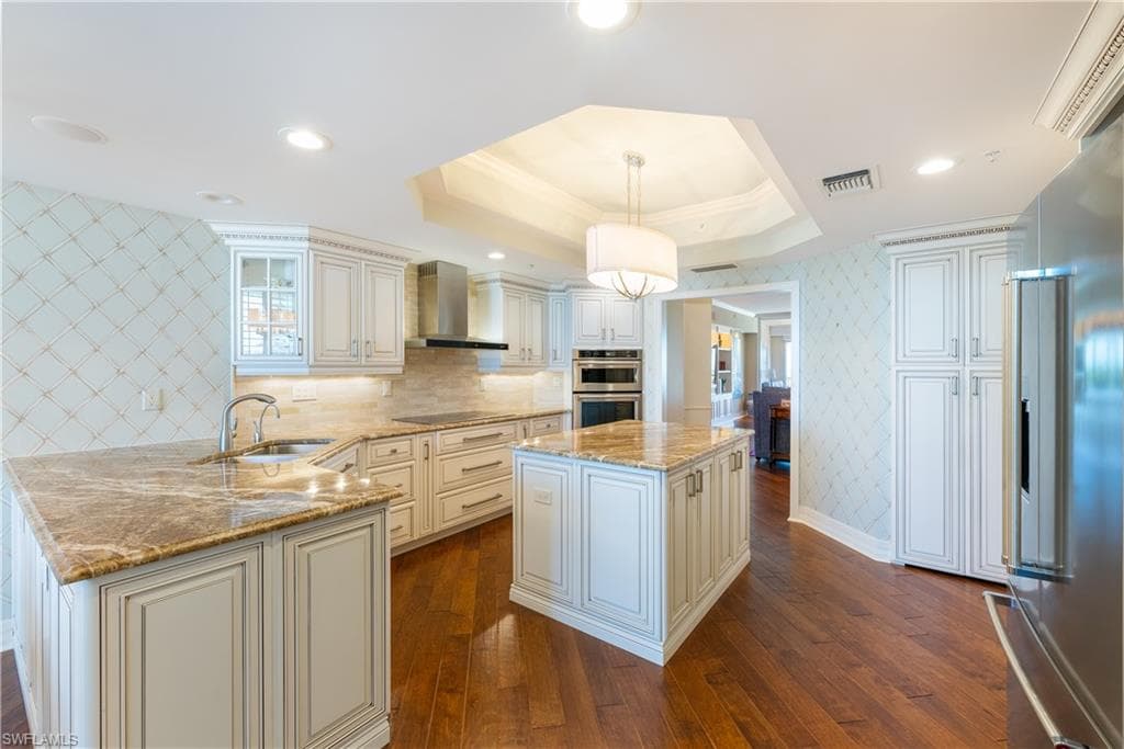 445 Dockside DR # B903, NAPLES FL 34110-6