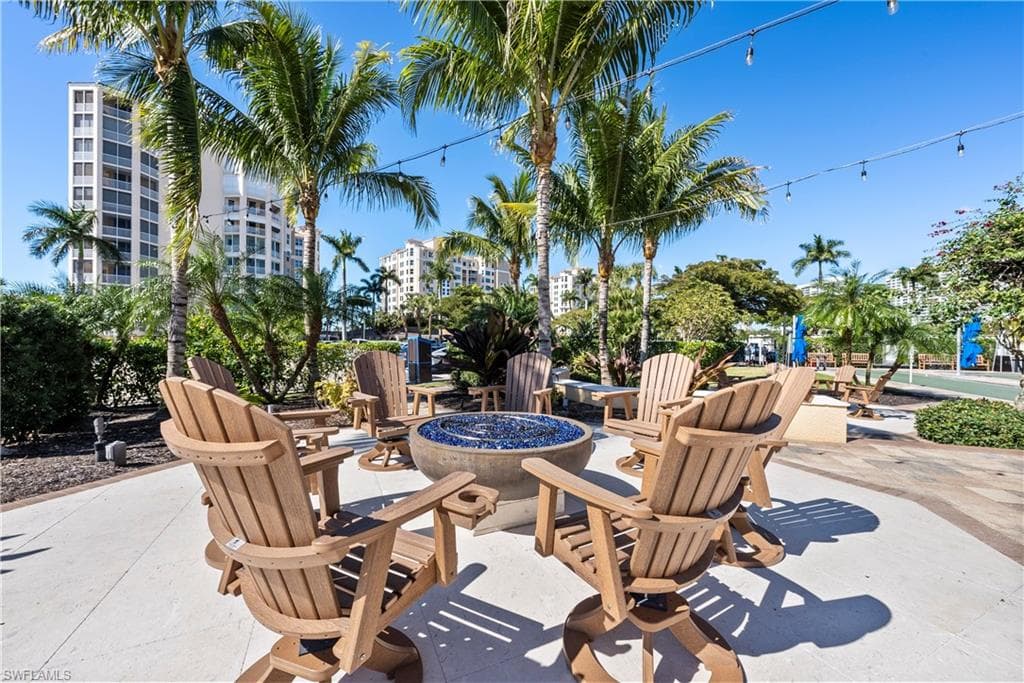 445 Dockside DR # B903, NAPLES FL 34110-29