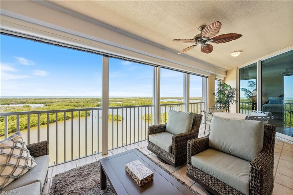 445 Dockside DR # B903, NAPLES FL 34110-17