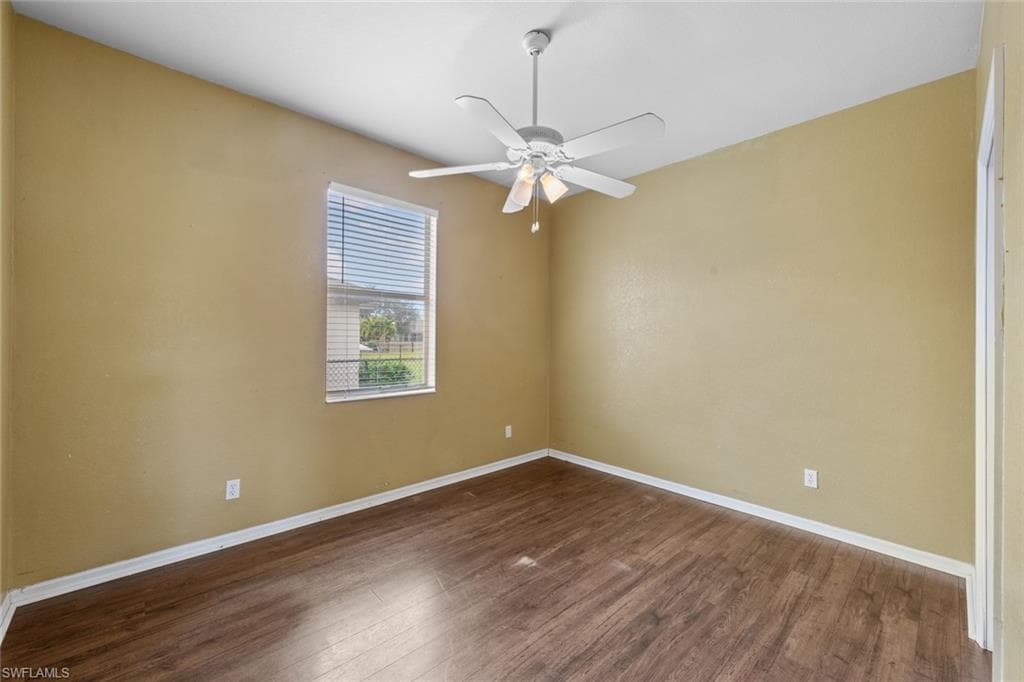 300 Shadow Lakes DR, LEHIGH ACRES FL 33974-35