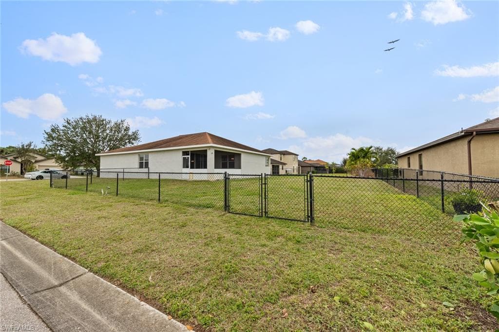 300 Shadow Lakes DR, LEHIGH ACRES FL 33974-8