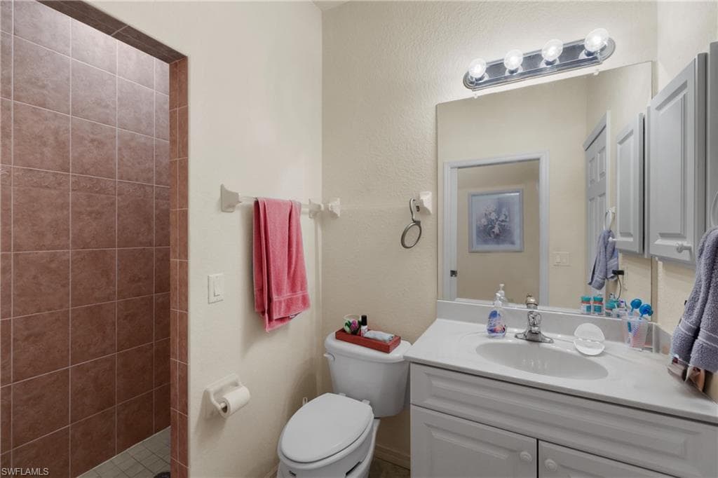 11486 Royal Tee CIR, CAPE CORAL FL 33991-35