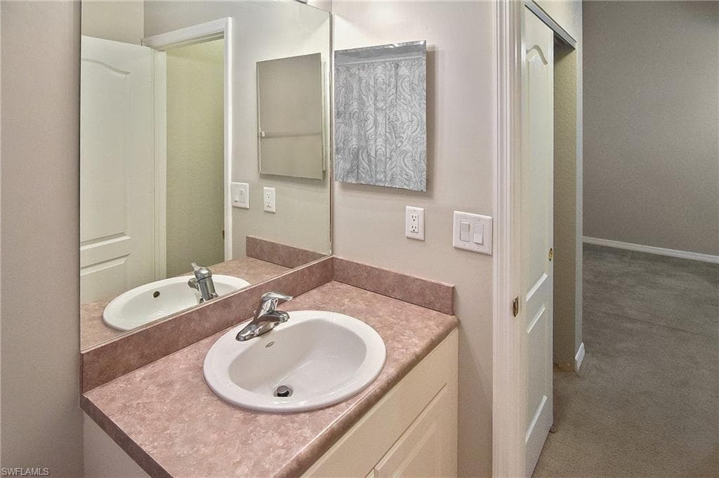 8681 Athena CT, LEHIGH ACRES FL 33971-31