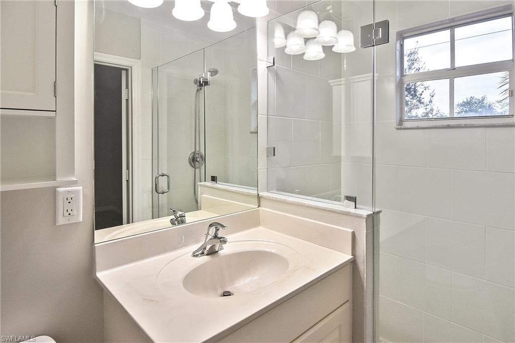 8681 Athena CT, LEHIGH ACRES FL 33971-4