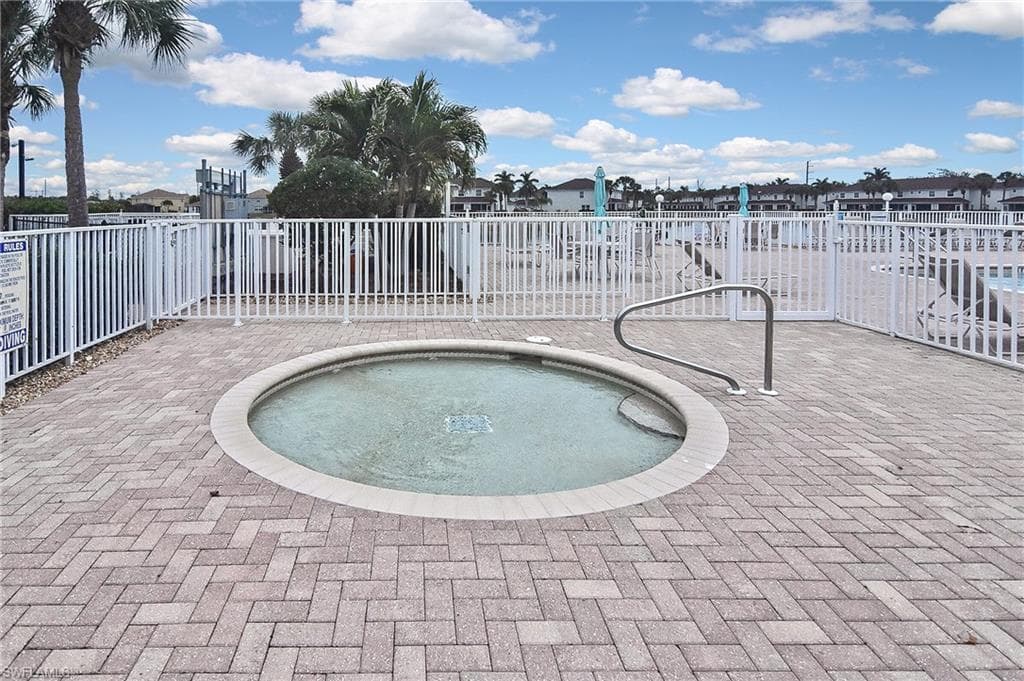 8681 Athena CT, LEHIGH ACRES FL 33971-33