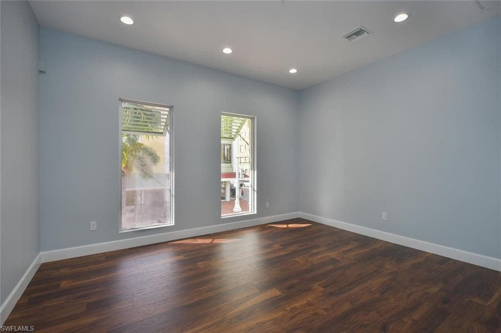 2401 FIRST ST # 255, FORT MYERS FL 33901-8