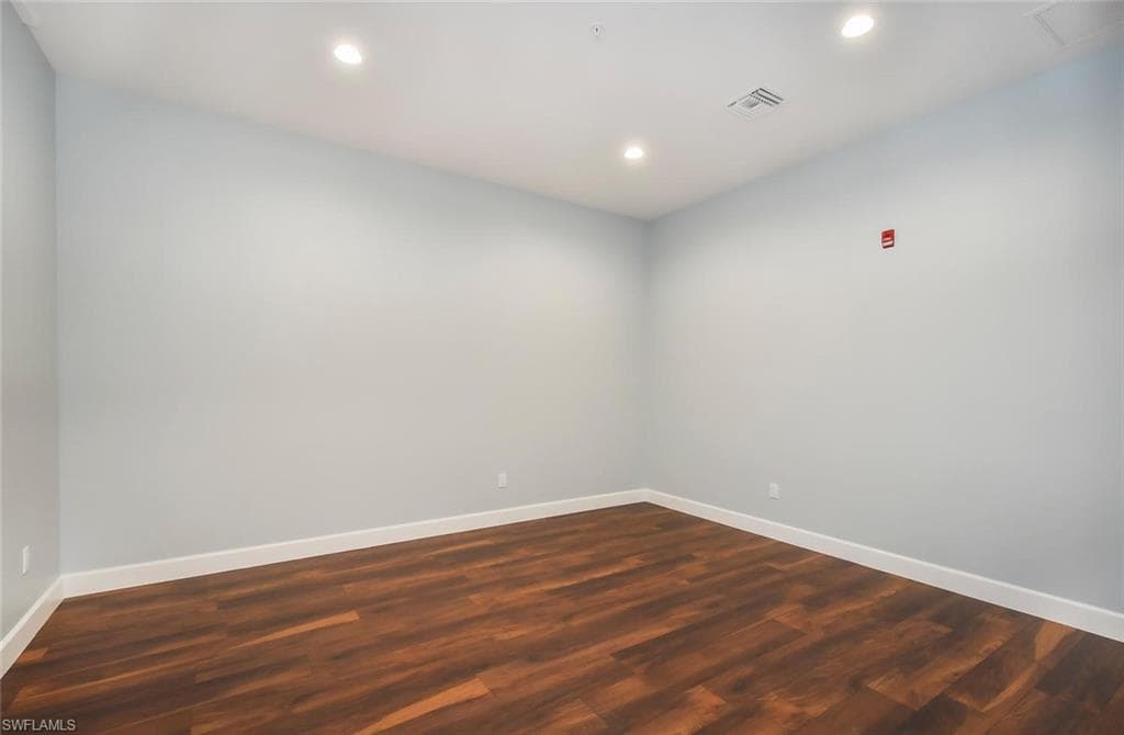 2401 FIRST ST # 255, FORT MYERS FL 33901-3