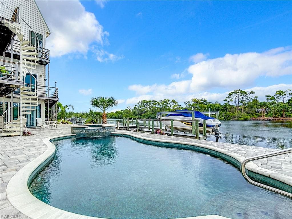 3766 Riviera CIR, BONITA SPRINGS FL 34134-8