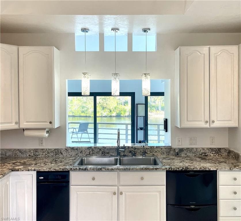 3766 Riviera CIR, BONITA SPRINGS FL 34134-20