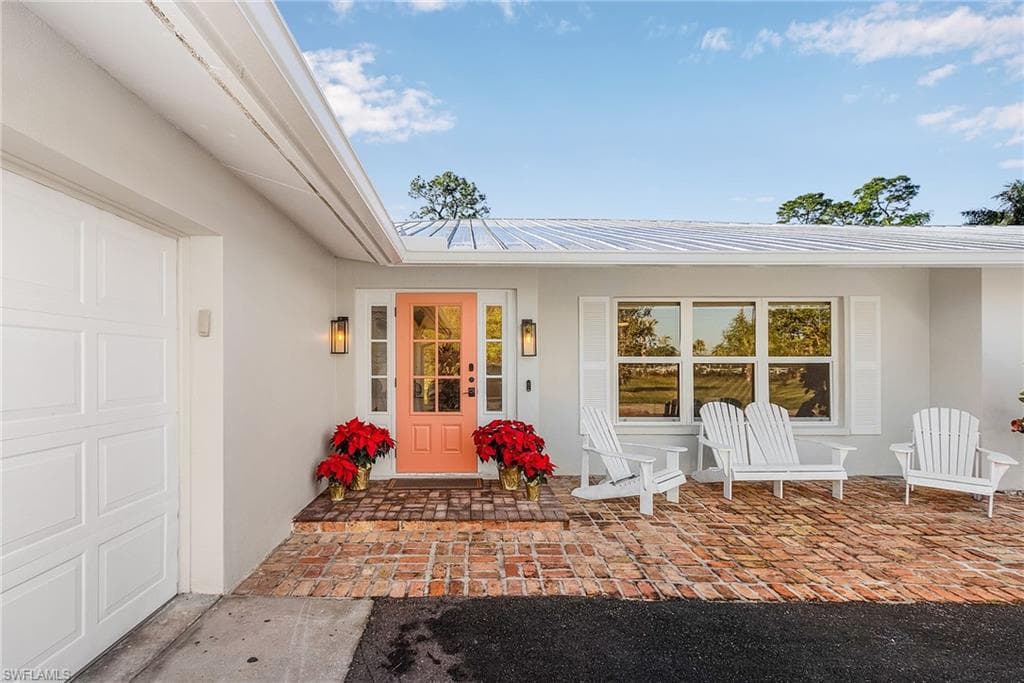 2950 Coach House LN, NAPLES FL 34105-4