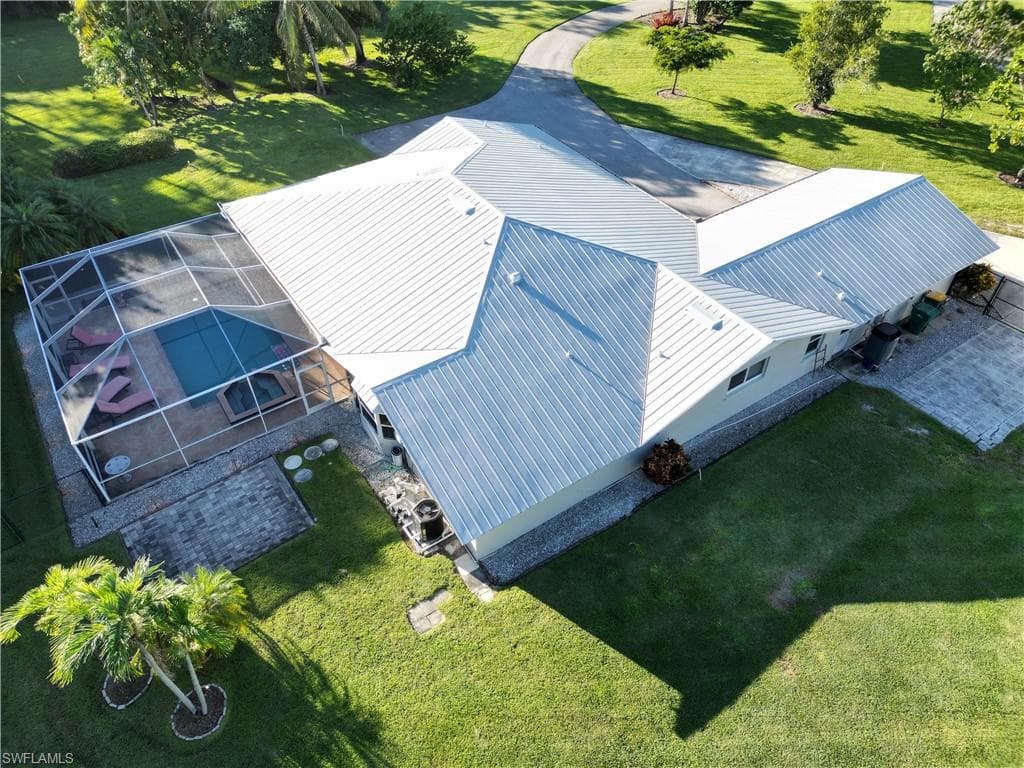 2950 Coach House LN, NAPLES FL 34105-37