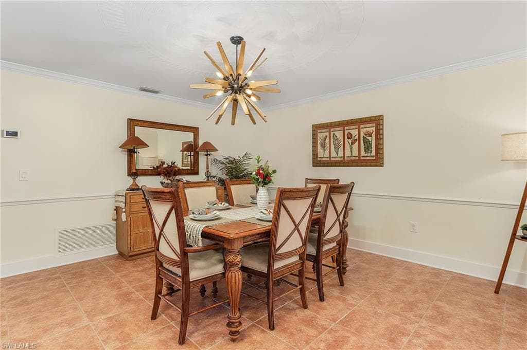 2950 Coach House LN, NAPLES FL 34105-18
