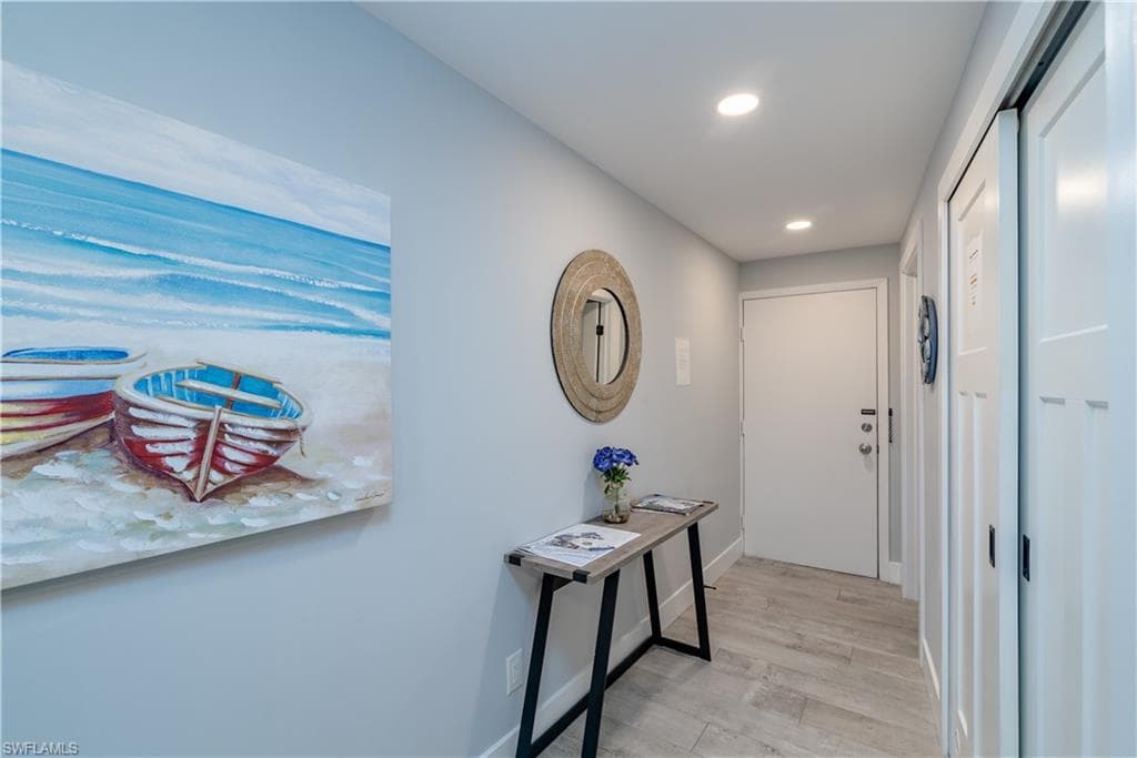 1085 Bald Eagle DR # B305, MARCO ISLAND FL 34145-15