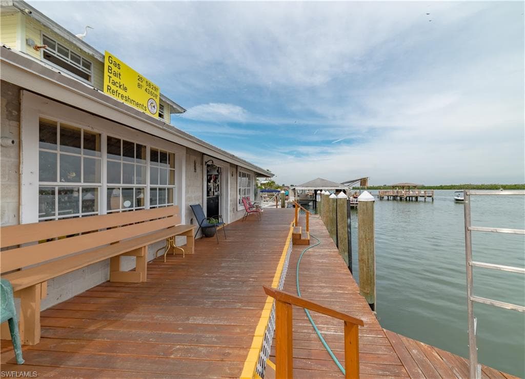 1085 Bald Eagle DR # B305, MARCO ISLAND FL 34145-20