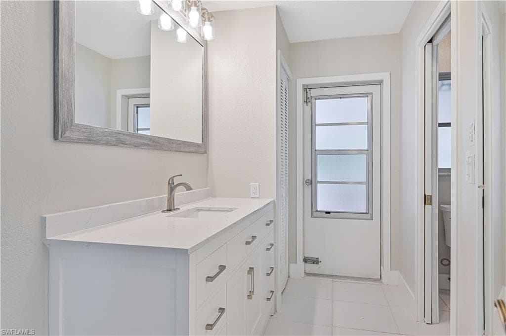 4051 Orange Grove BLVD, NORTH FORT MYERS FL 33903-19