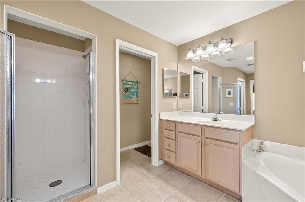 3300 Coconut Island DR # 201, ESTERO FL 33928-22