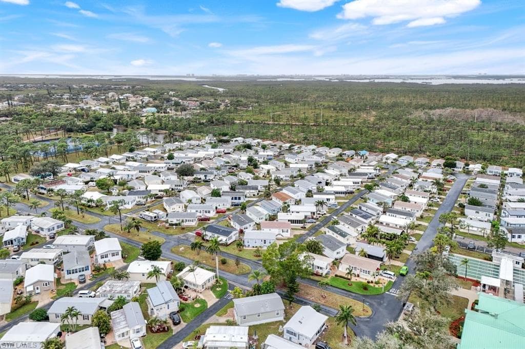 4620 Candlestick CT E, ESTERO FL 33928-26