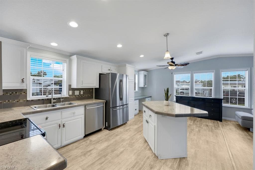 4620 Candlestick CT E, ESTERO FL 33928-11