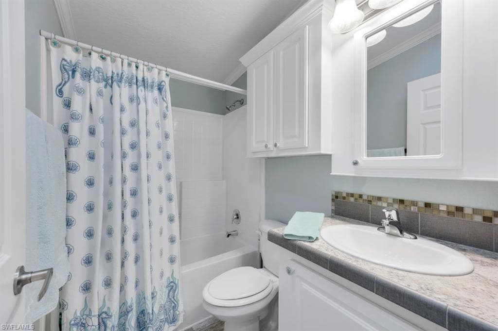 4620 Candlestick CT E, ESTERO FL 33928-14