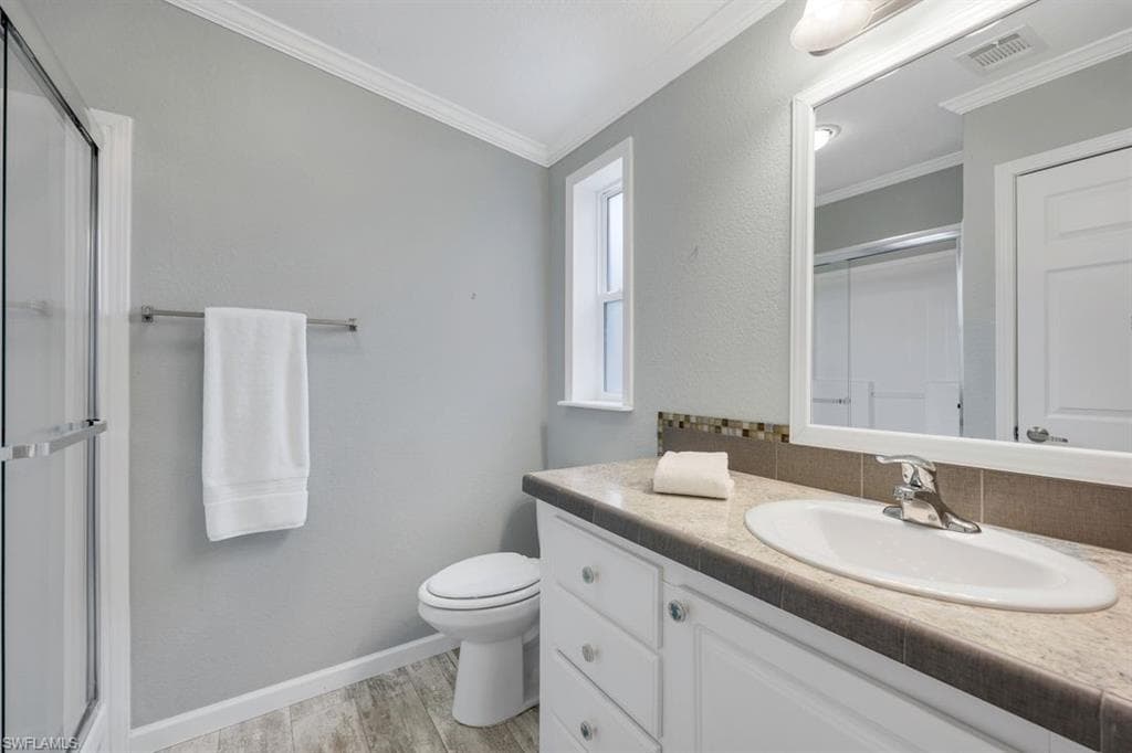 4620 Candlestick CT E, ESTERO FL 33928-18