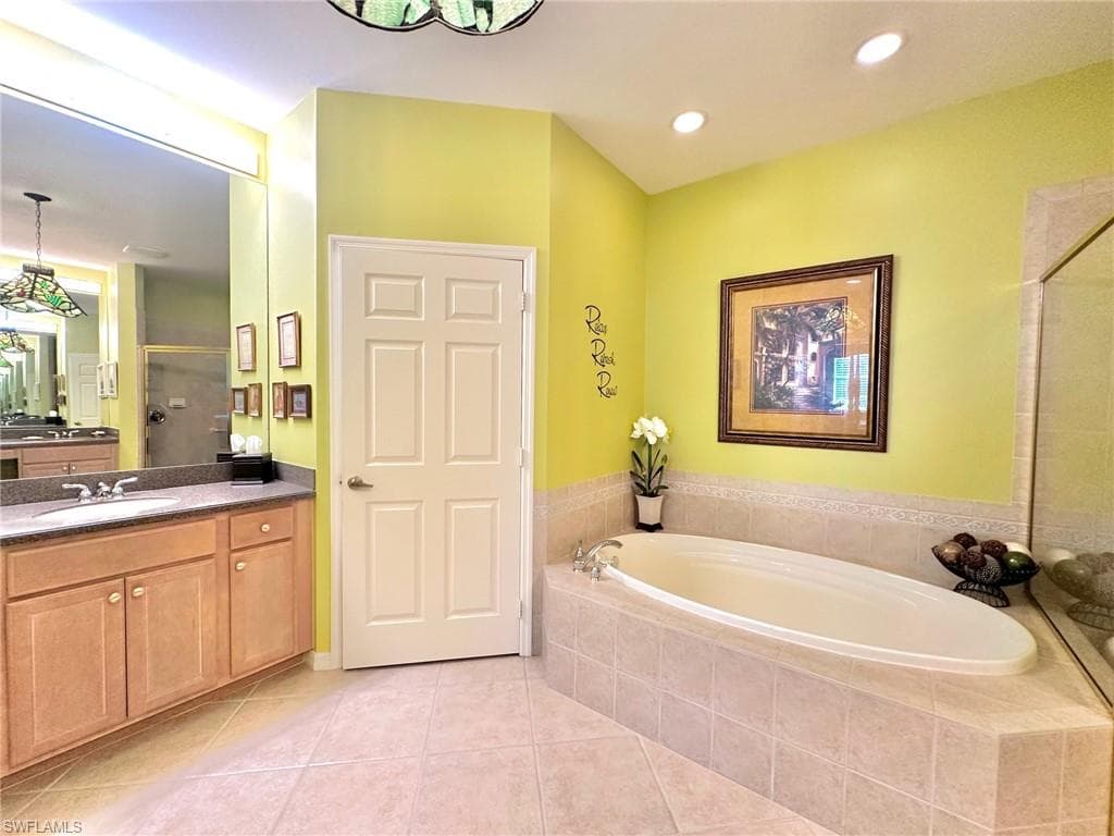 12100 Toscana WAY # 102, BONITA SPRINGS FL 34135-12