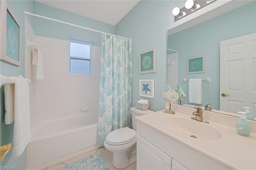 2155 Cay Lagoon DR # 424, NAPLES FL 34109-12