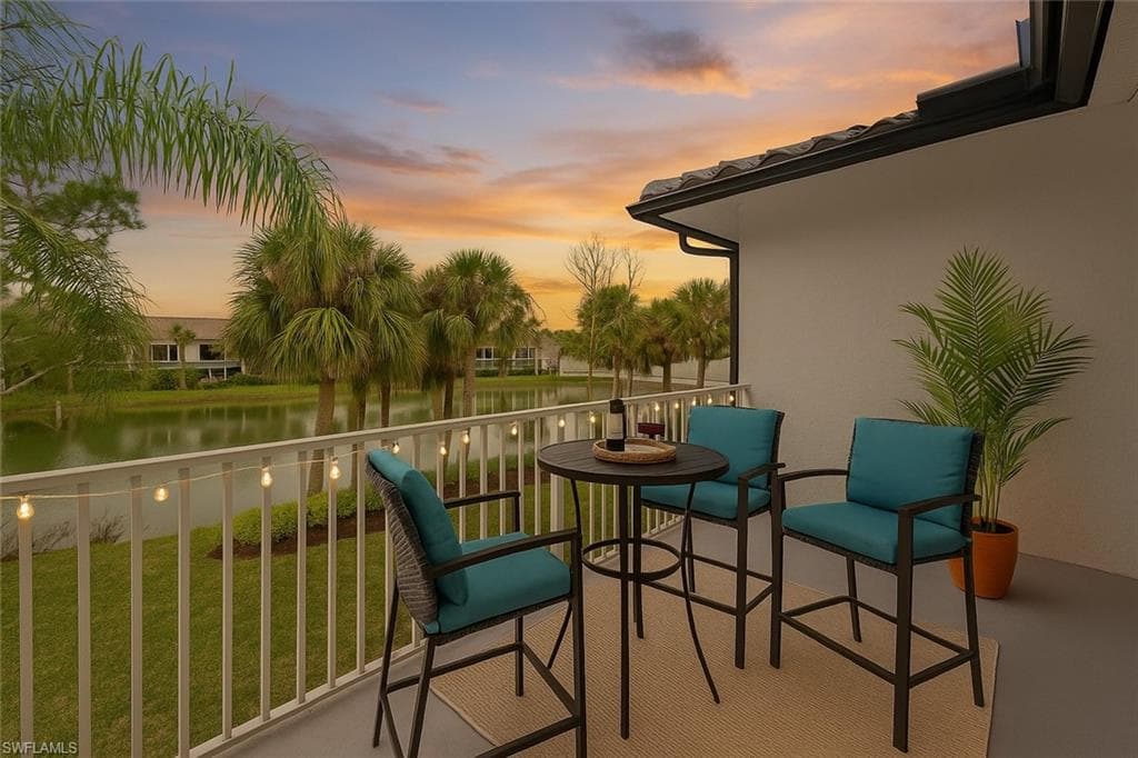 2155 Cay Lagoon DR # 424, NAPLES FL 34109-15