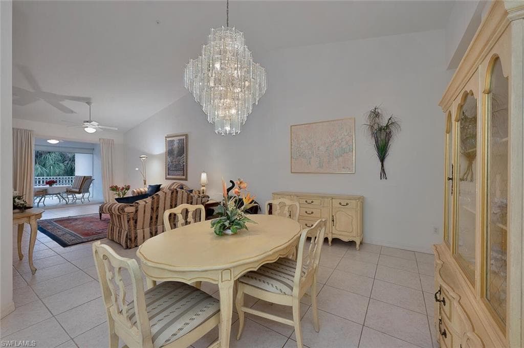 2155 Cay Lagoon DR # 424, NAPLES FL 34109-25