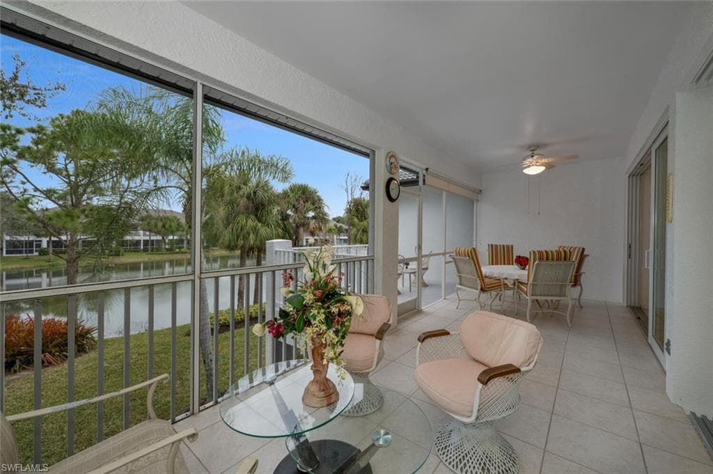 2155 Cay Lagoon DR # 424, NAPLES FL 34109-17