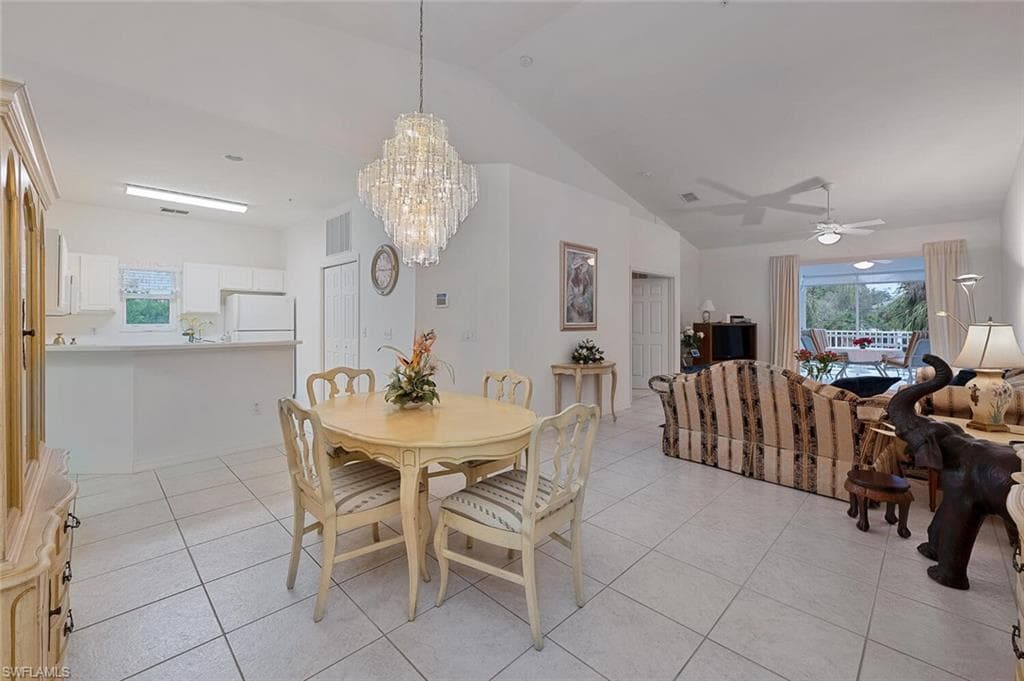 2155 Cay Lagoon DR # 424, NAPLES FL 34109-24