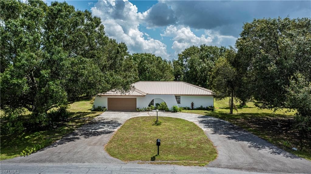 1038 Seminole CIR, MOORE HAVEN FL 33471-1